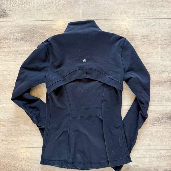 Lululemon Define Jacket - Picture 3 of 6